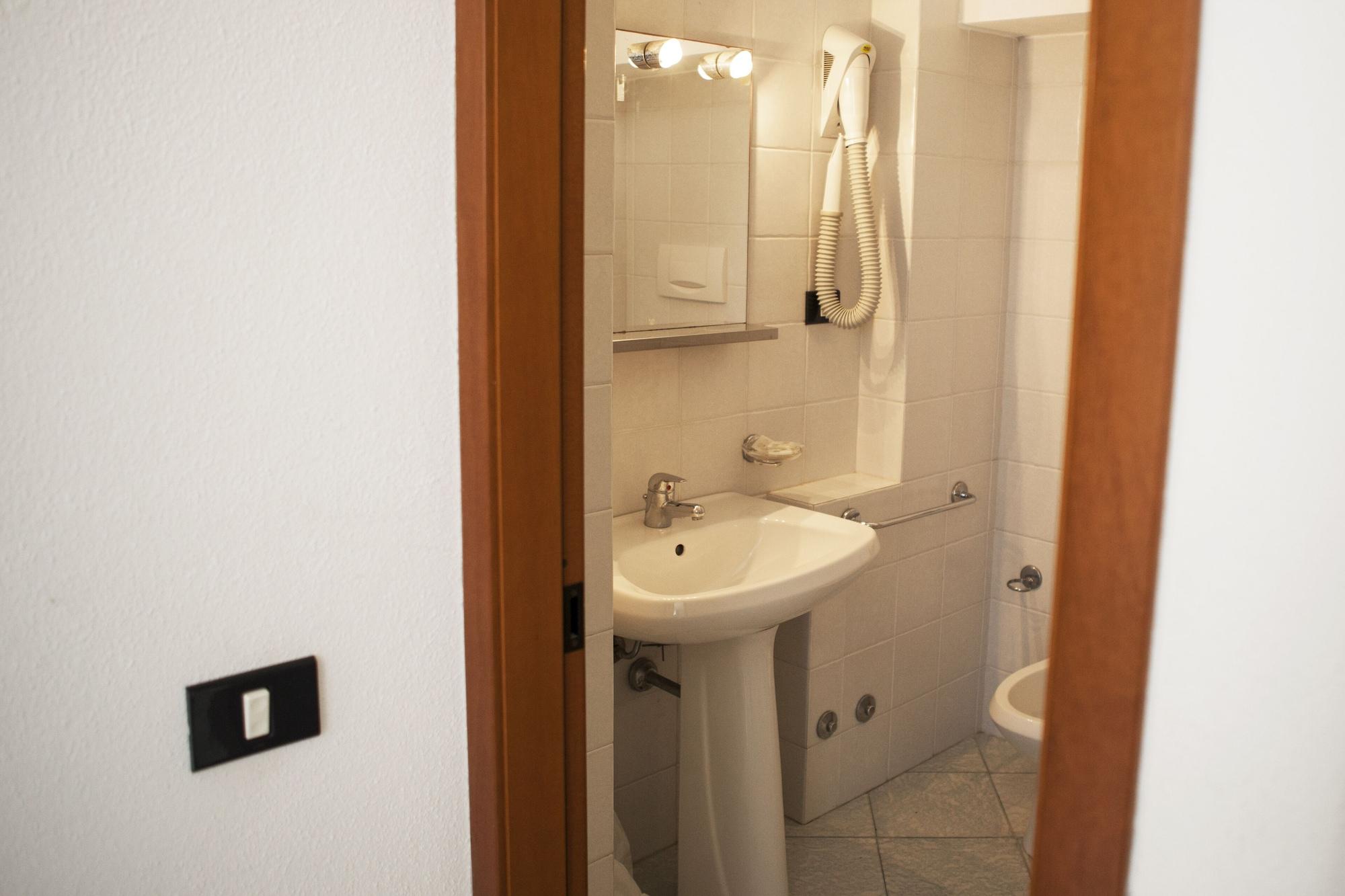 Hotel Piccada パラーウ エクステリア 写真