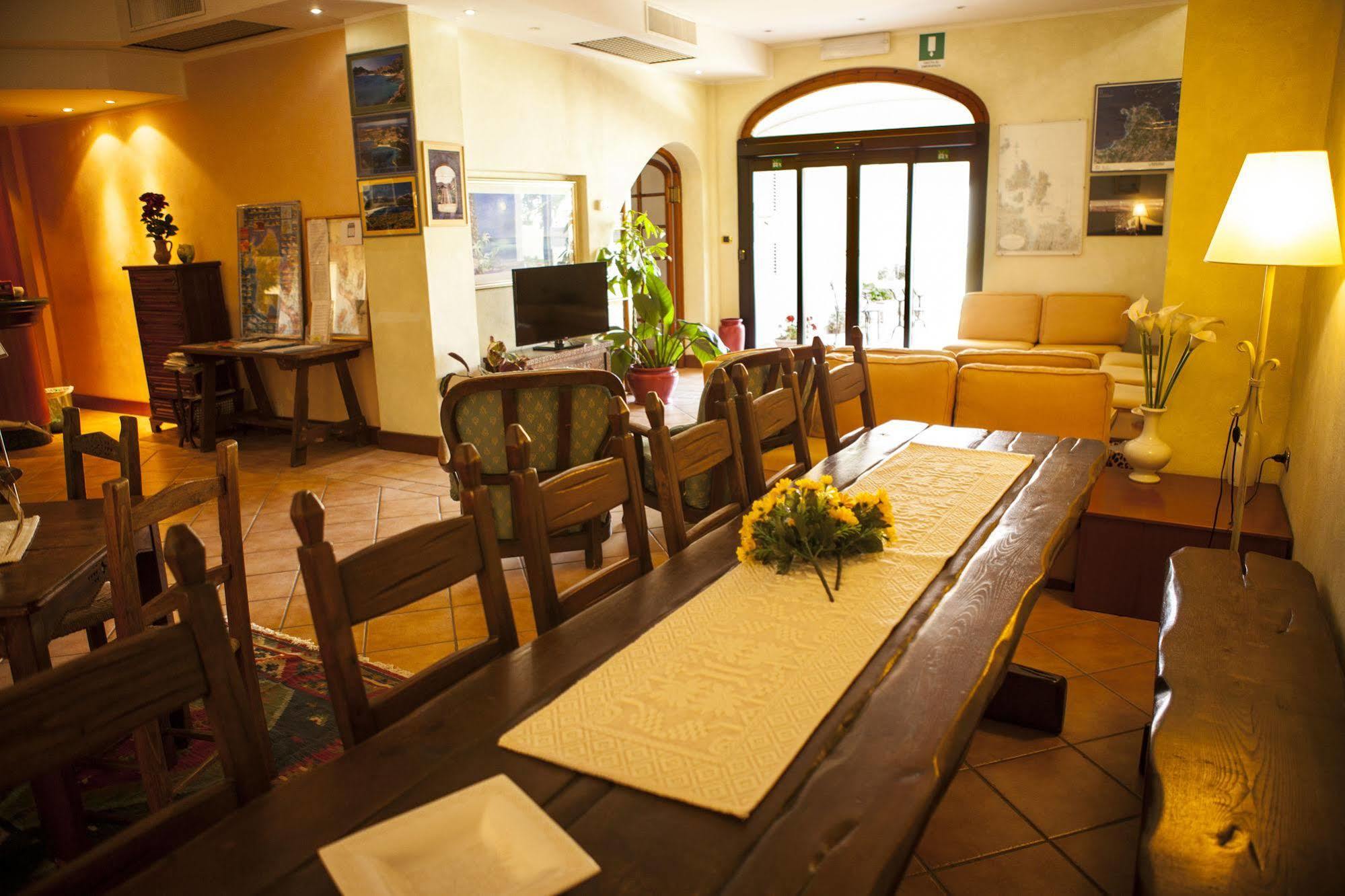 Hotel Piccada パラーウ エクステリア 写真